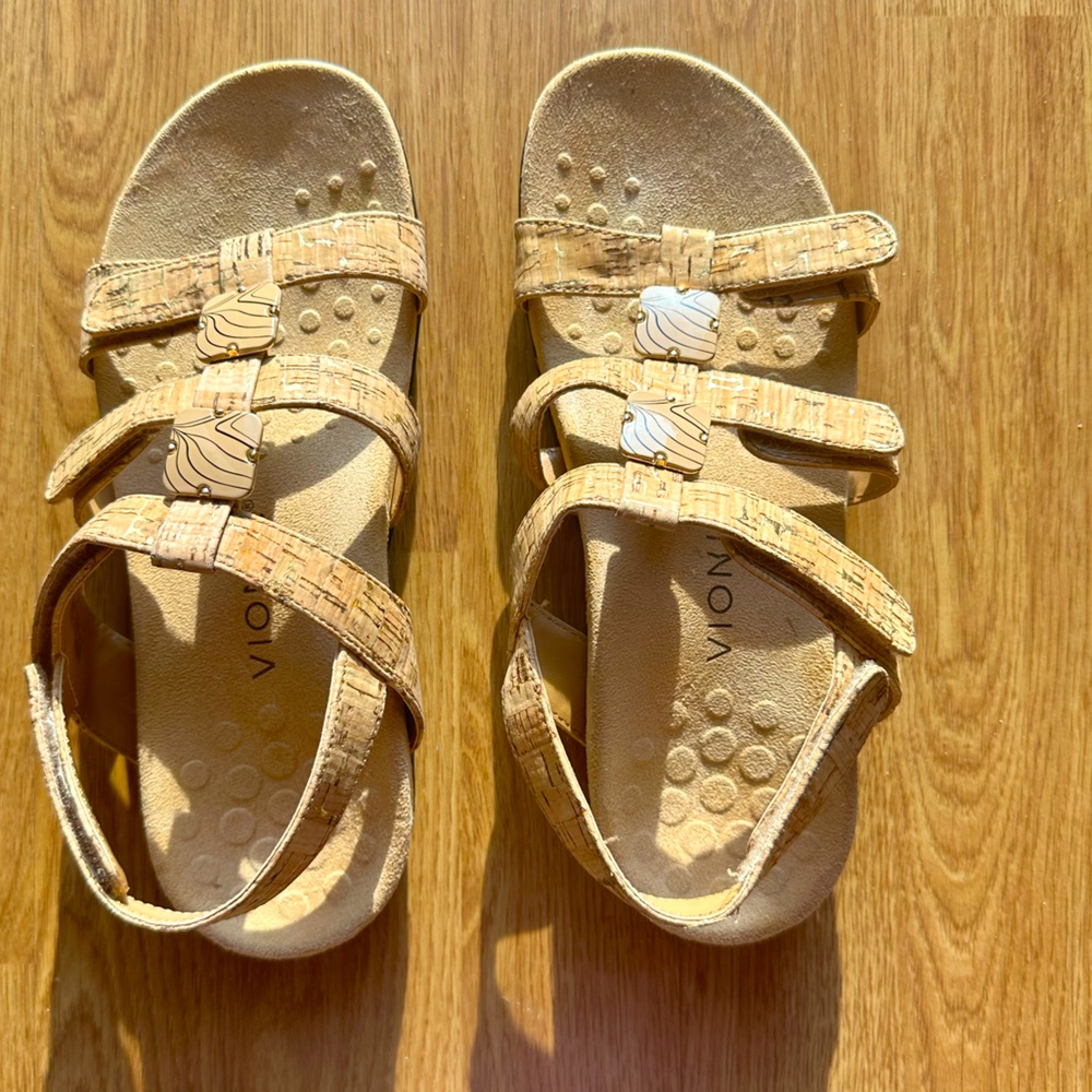 Women’s Vionic Amber Adjustable Sandal - image 1